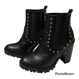 Steve Madden Boots